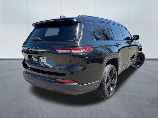 2022 Jeep Grand Cherokee L Altitude