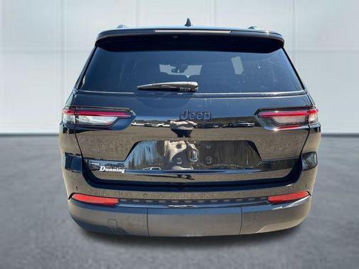 2022 Jeep Grand Cherokee L Altitude