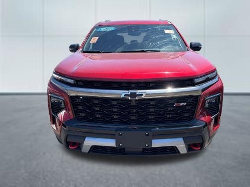 Radiant Red Tintcoat 2024 Chevrolet Traverse Z71
