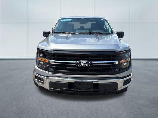 Iconic Silver Metallic 2025 Ford F-150 XLT