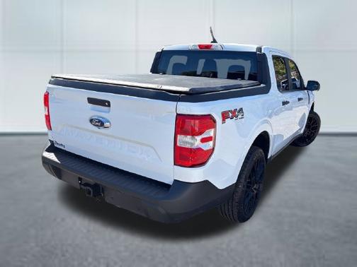 Oxford White 2024 Ford Maverick XLT
