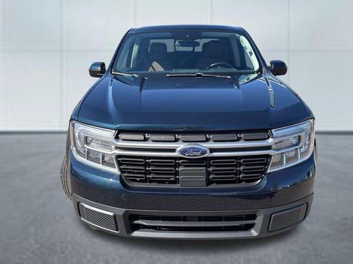 Alto Blue Tinted Clearcoat Metallic 2022 Ford Maverick Lariat