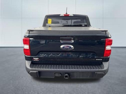 Alto Blue Tinted Clearcoat Metallic 2022 Ford Maverick Lariat