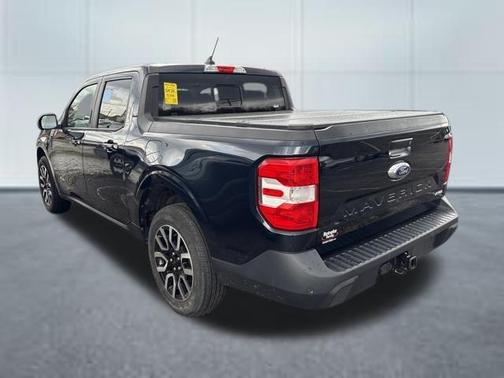 Alto Blue Tinted Clearcoat Metallic 2022 Ford Maverick Lariat