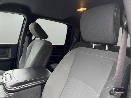 2021 RAM 2500 Tradesman Crew Cab 4x4 6'4' Box