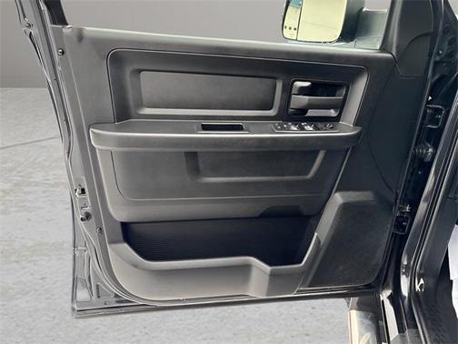 2021 RAM 2500 Tradesman Crew Cab 4x4 6'4' Box