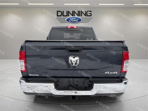 2021 RAM 2500 Tradesman Crew Cab 4x4 6'4' Box