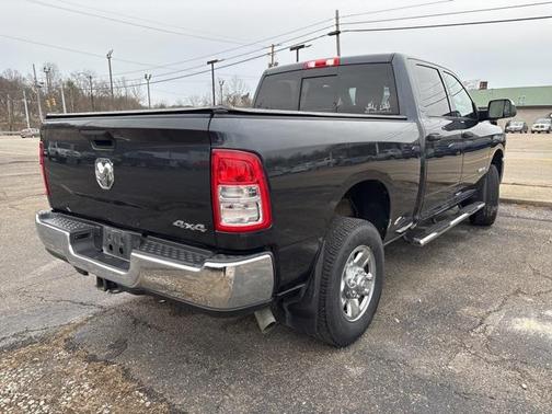 2021 RAM 2500 Tradesman Crew Cab 4x4 6'4' Box