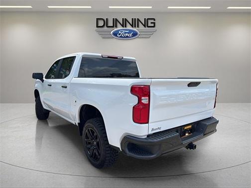 2022 Chevrolet Silverado 1500 Custom Trail Boss