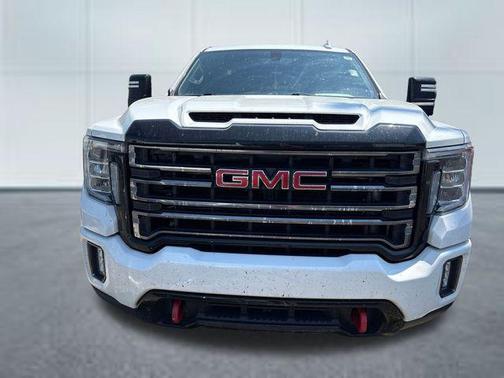 Summit White 2021 GMC Sierra 2500 AT4