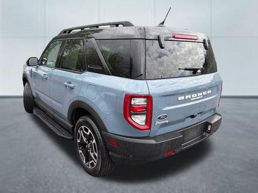 Azure Gray Metallic Tri-Coat 2024 Ford Bronco Sport Outer Banks