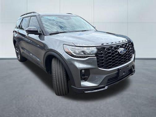 Carbonized Gray Metallic 2025 Ford Explorer ST