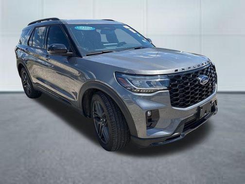 Carbonized Gray Metallic 2025 Ford Explorer ST
