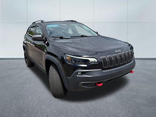 Diamond Black Crystal Pearlcoat 2019 Jeep Cherokee Trailhawk Elite