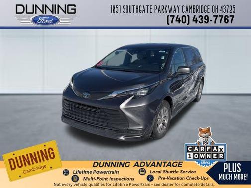 2025 Toyota Sienna LE