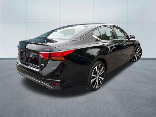 Super Black Clearcoat 2020 Nissan Altima SR Intelligent AWD