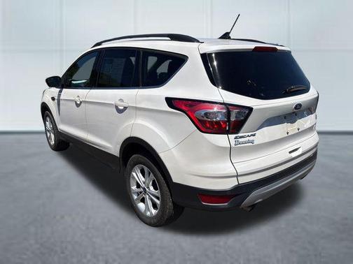 White Platinum Metallic Tri-Coat 2018 Ford Escape SEL