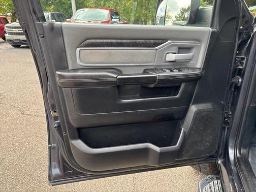 2019 RAM 2500 Big Horn Crew Cab 4x4 6'4' Box