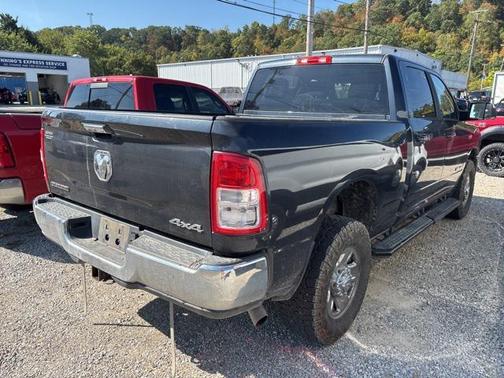 2019 RAM 2500 Big Horn Crew Cab 4x4 6'4' Box