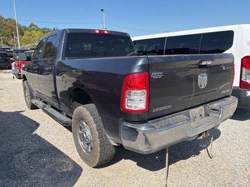 2019 RAM 2500 Big Horn Crew Cab 4x4 6'4' Box