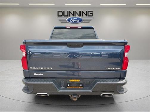 2022 Chevrolet Silverado 1500 Custom Trail Boss