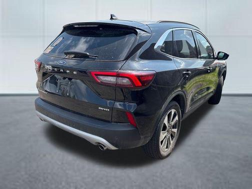 Agate Black Metallic 2025 Ford Escape Platinum