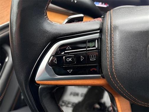 2022 Jeep Grand Cherokee Summit