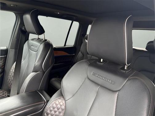 2022 Jeep Grand Cherokee Summit