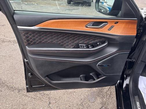 2022 Jeep Grand Cherokee Summit