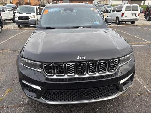 2022 Jeep Grand Cherokee Summit