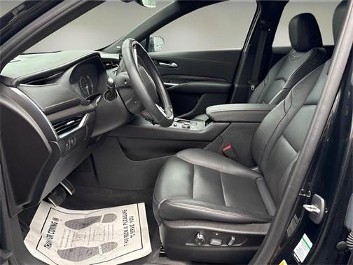 2023 Cadillac XT4 Sport