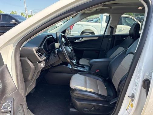 2021 Ford Escape Titanium