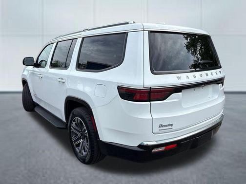 Bright White Clearcoat 2023 Jeep Wagoneer Series II