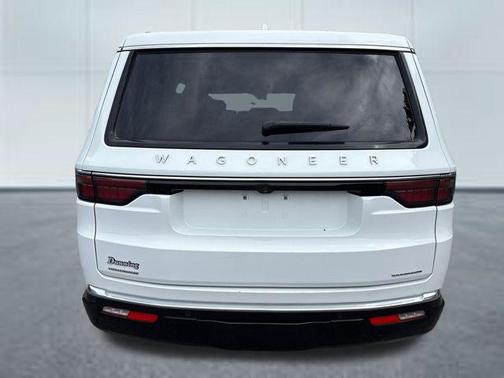 Bright White Clearcoat 2023 Jeep Wagoneer Series II
