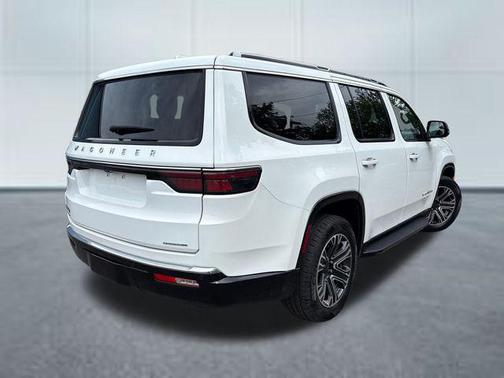 Bright White Clearcoat 2023 Jeep Wagoneer Series II