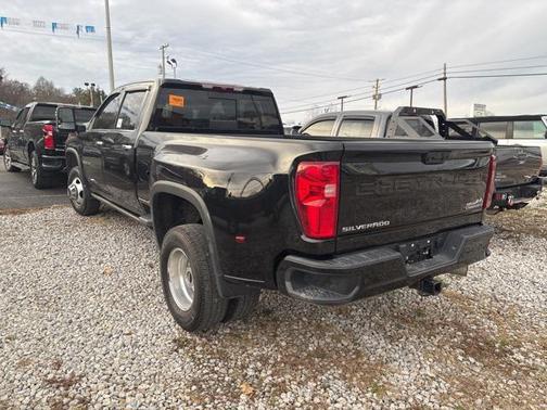 2023 Chevrolet Silverado 3500 High Country