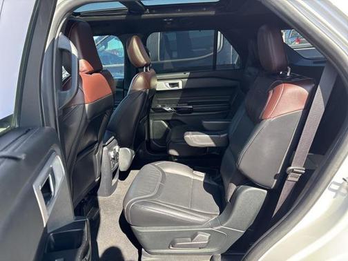 2021 Ford Explorer Platinum