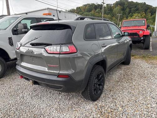 2022 Jeep Cherokee Trailhawk