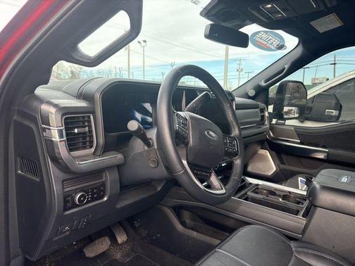 2025 Ford F-250 Platinum