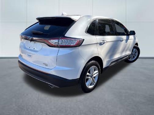 White Platinum Clearcoat Metallic 2018 Ford Edge SEL