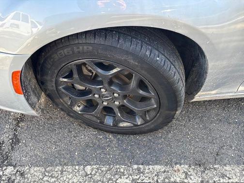 2023 Chrysler 300 Touring