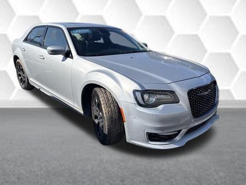 2023 Chrysler 300 Touring