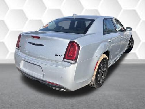 2023 Chrysler 300 Touring