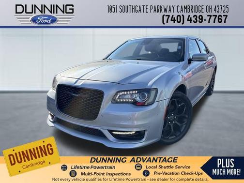 2023 Chrysler 300 Touring