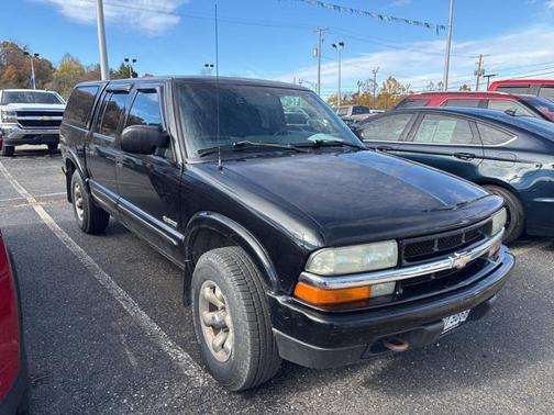 2003 Chevrolet S-10 Base