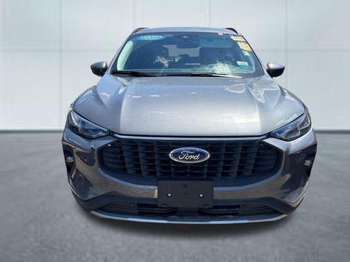 Carbonized Gray Metallic 2025 Ford Escape Platinum