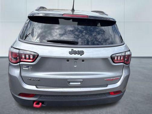 Billet Silver Metallic Clearcoat 2020 Jeep Compass Trailhawk