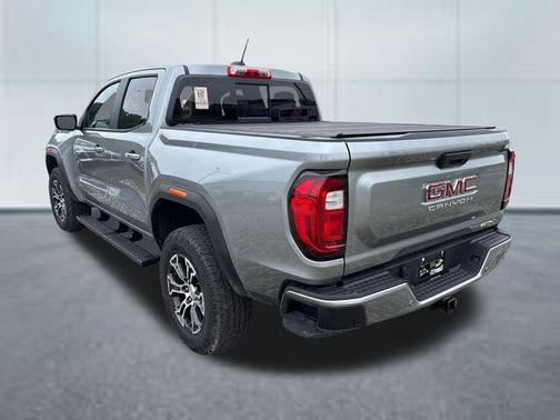 Sterling Metallic 2025 GMC Canyon AT4