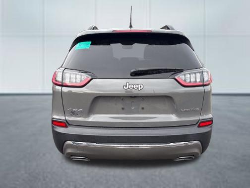 Sting-Gray Clearcoat 2022 Jeep Cherokee Limited