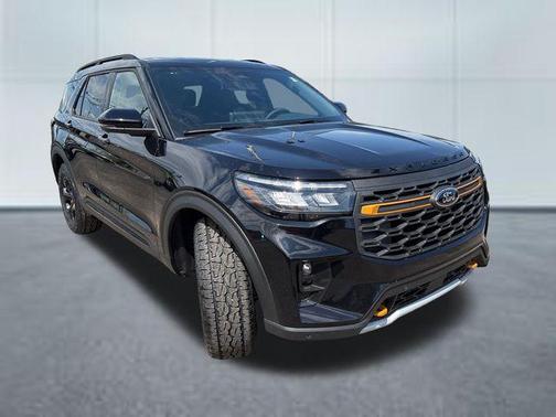 Agate Black Metallic 2026 Ford Explorer Tremor
